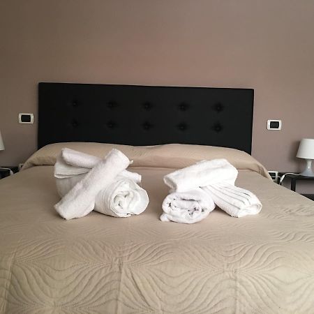 La Corte Del Re Borbone Bed & Breakfast กาแซร์ตา ภายนอก รูปภาพ