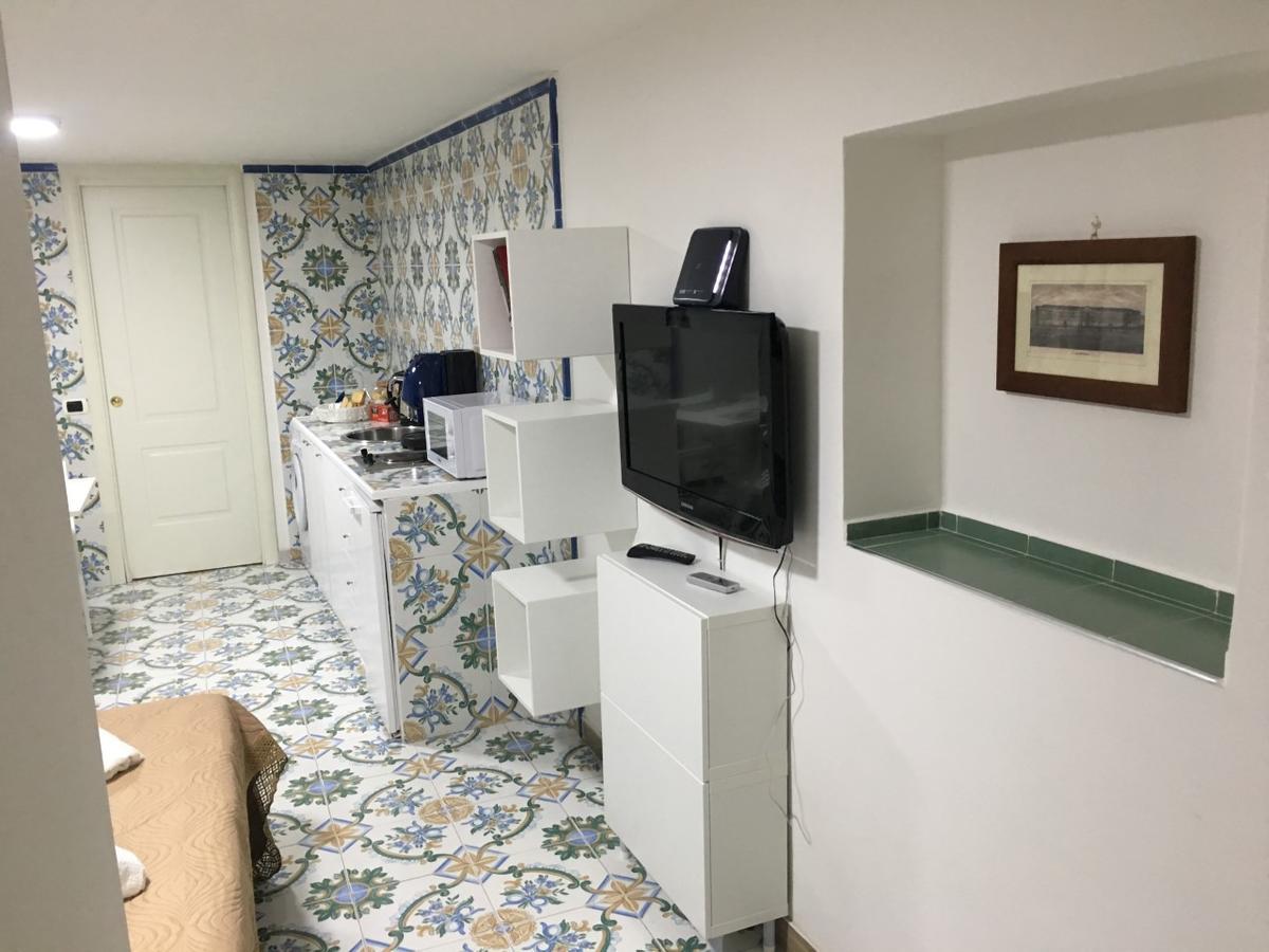 La Corte Del Re Borbone Bed & Breakfast กาแซร์ตา ภายนอก รูปภาพ