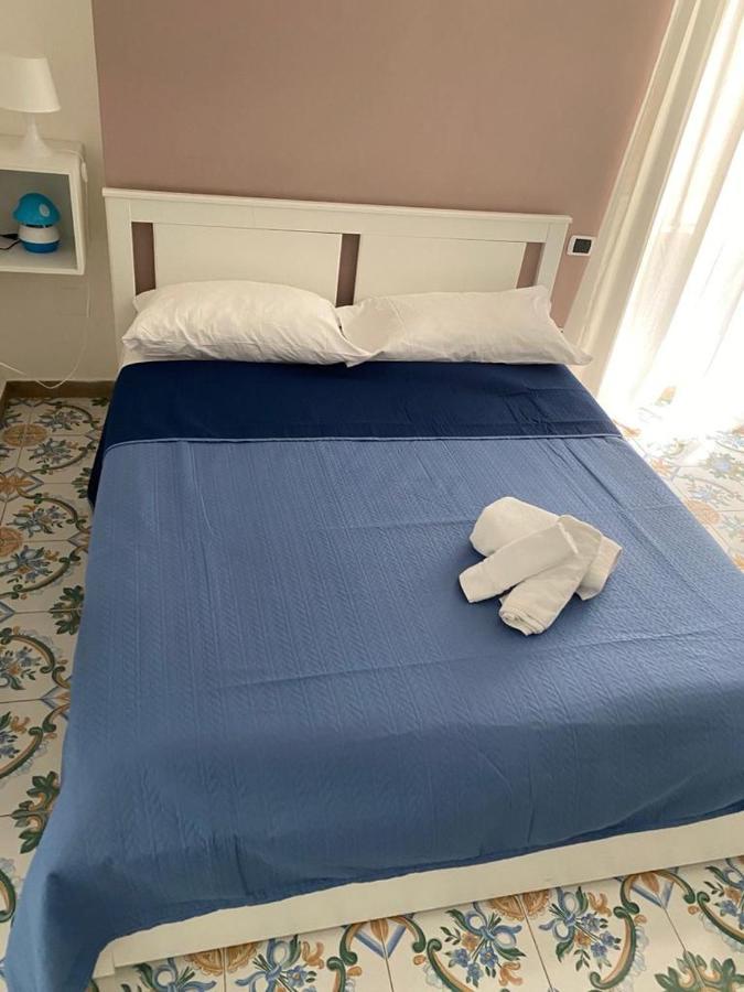 La Corte Del Re Borbone Bed & Breakfast กาแซร์ตา ภายนอก รูปภาพ